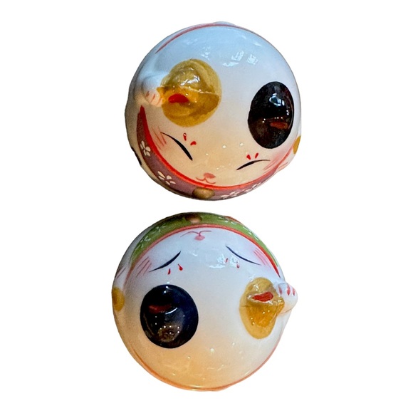 Set of 2 Maneki Neko Ceramic Roly Poly Lucky Cat Wobble Figurine Bell Inside - Picture 6 of 7